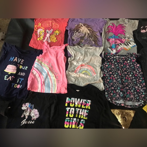 19 Pc Girls Size 4/5 Summer Lot  Tshirts/shorts/skort.. Guess, Trolls, Unicorns. - Picture 3 of 7